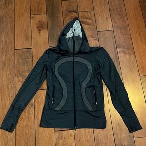 Lululemon jacket with Hood